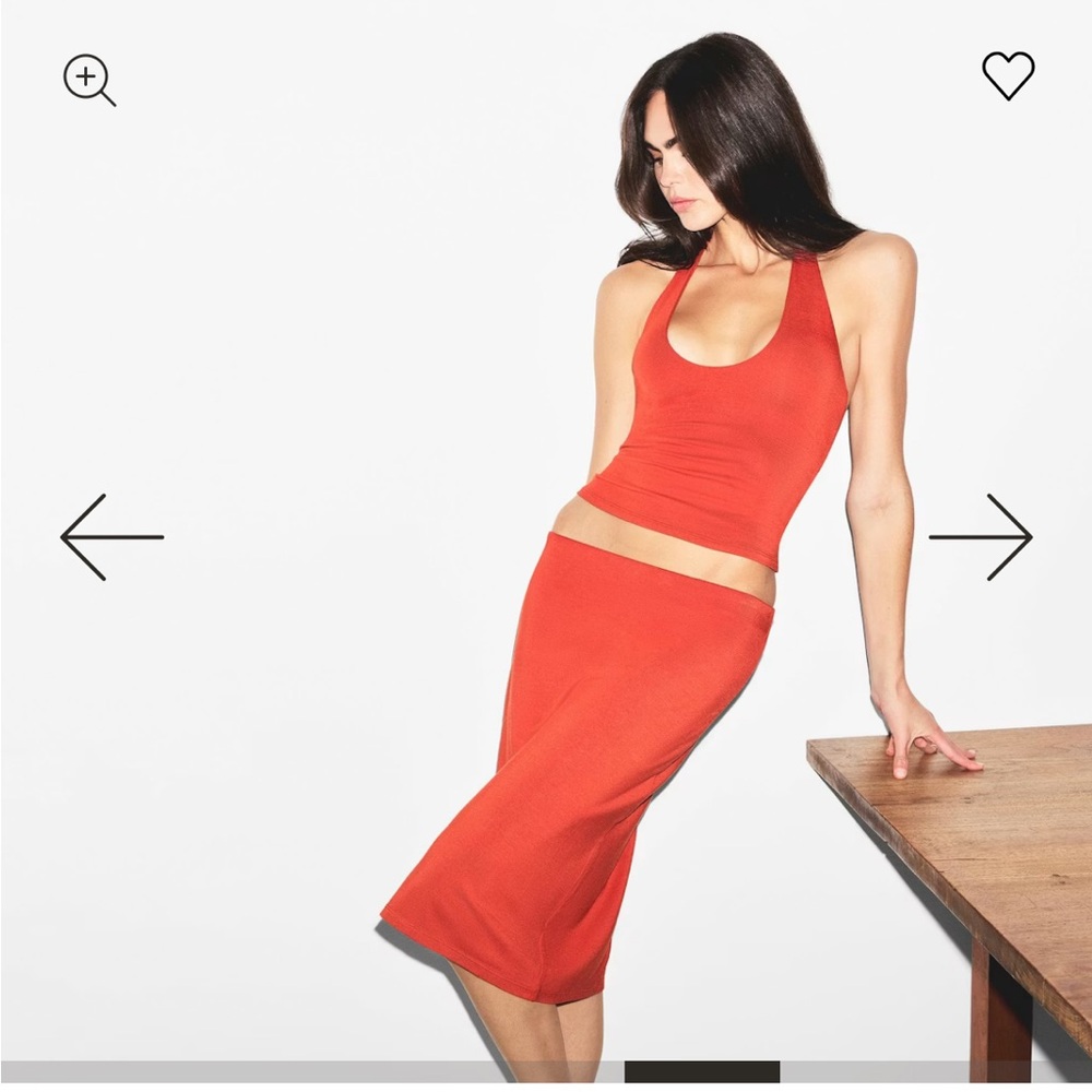 36. Skims Terra smooth layers midi skirt small nwt